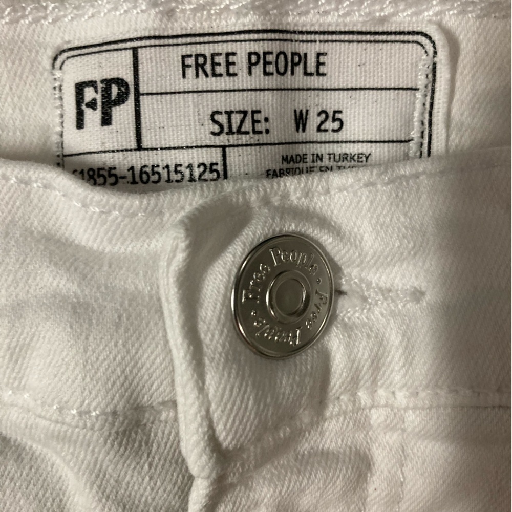 Free People Women’s Size 25 White Distressed Jeans - Picture 3 of 8